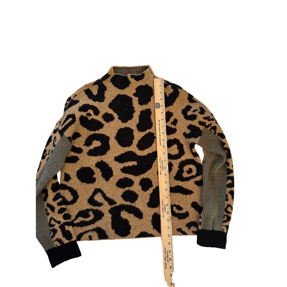 THML Leopard Print Mock Neck Sweater Tan Black Grey Contrast Medium - Picture 3 of 4